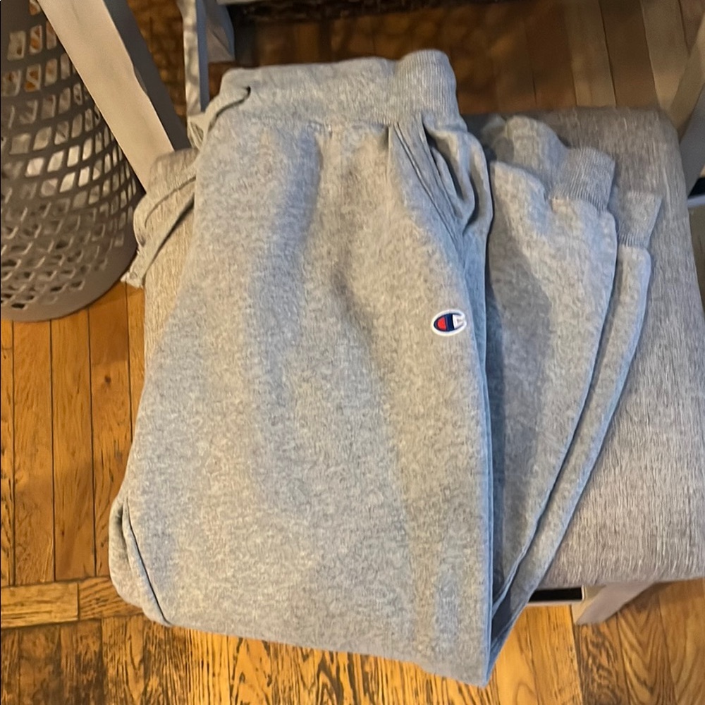 EUC Champion Kids Gray Sweatpants